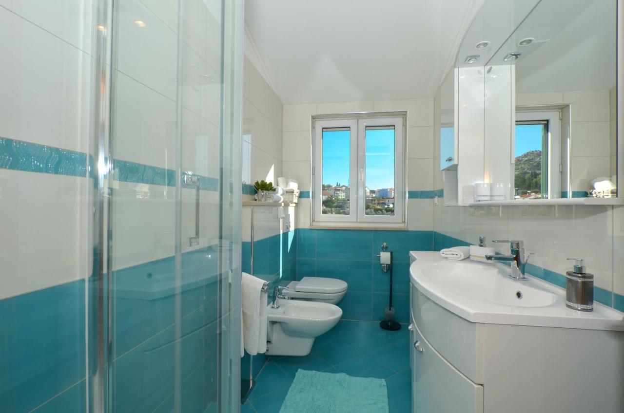 Apartmani Adela Solin Exteriör bild