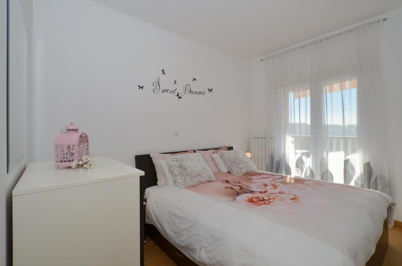 Apartmani Adela Solin Exteriör bild