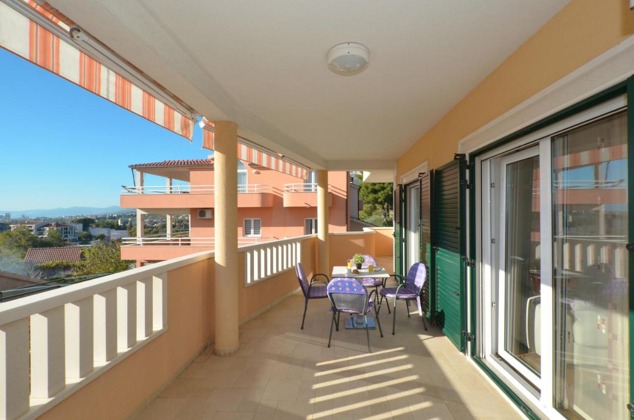 Apartmani Adela Solin Exteriör bild