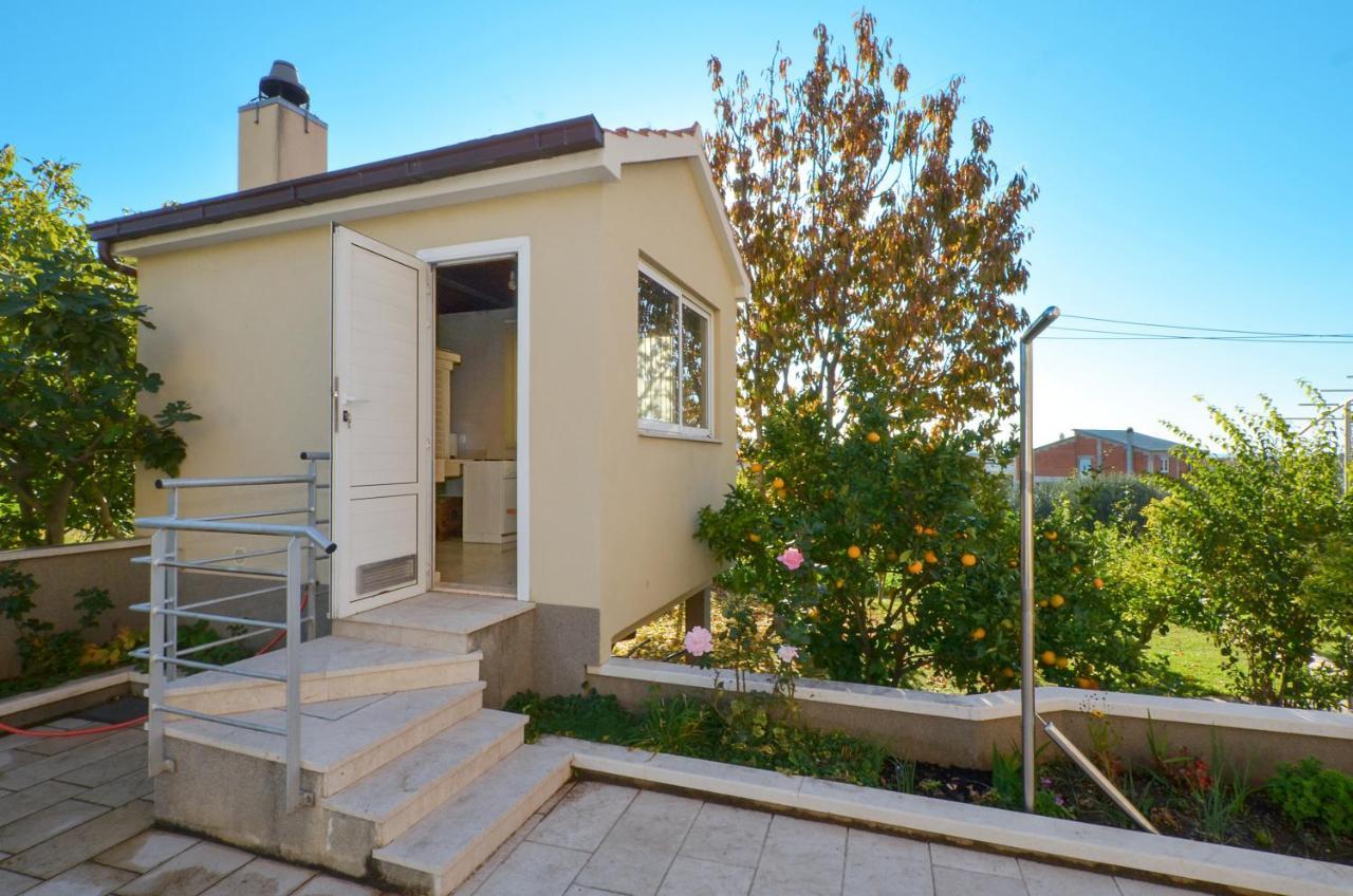 Apartmani Adela Solin Exteriör bild