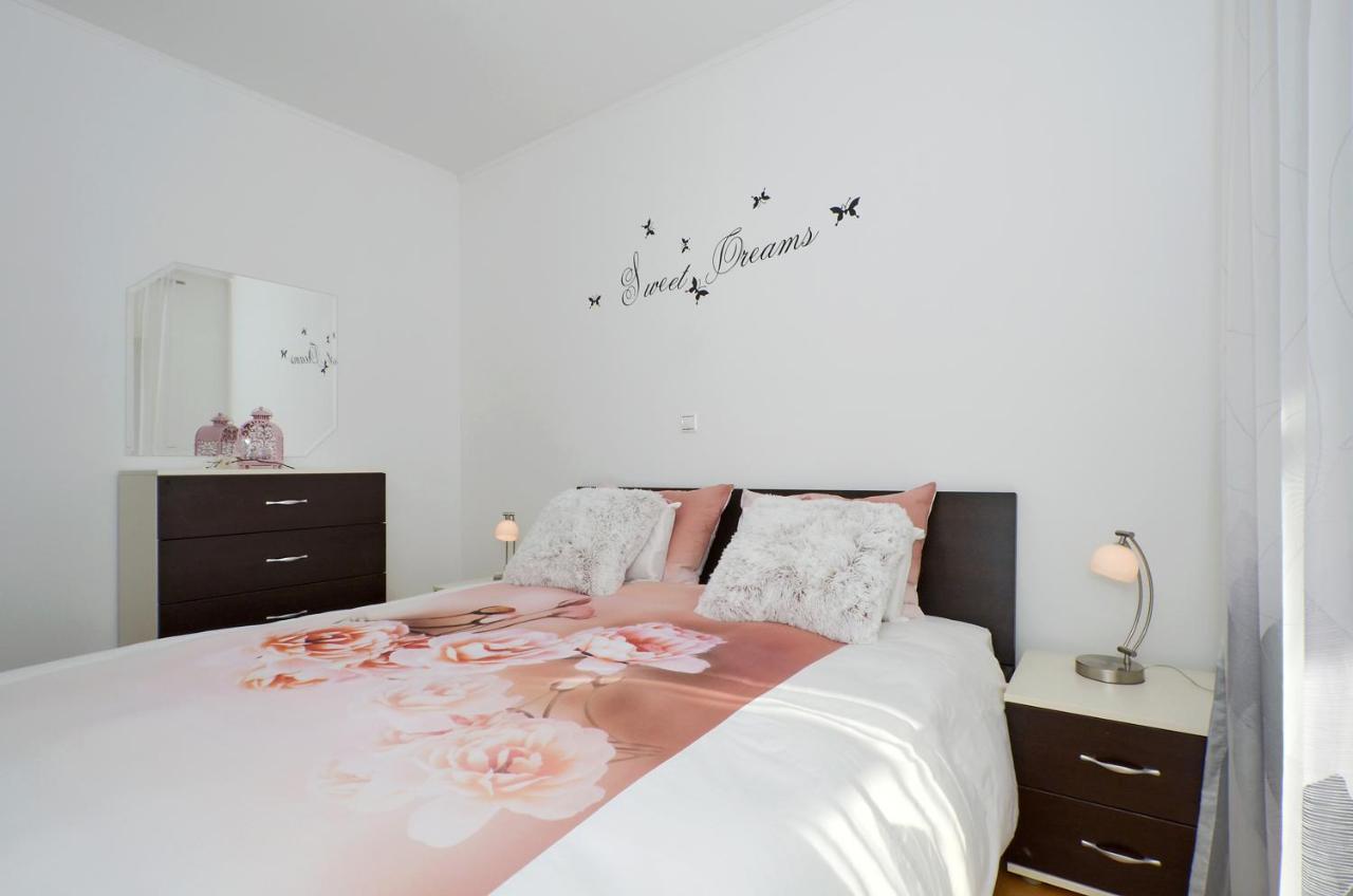Apartmani Adela Solin Exteriör bild