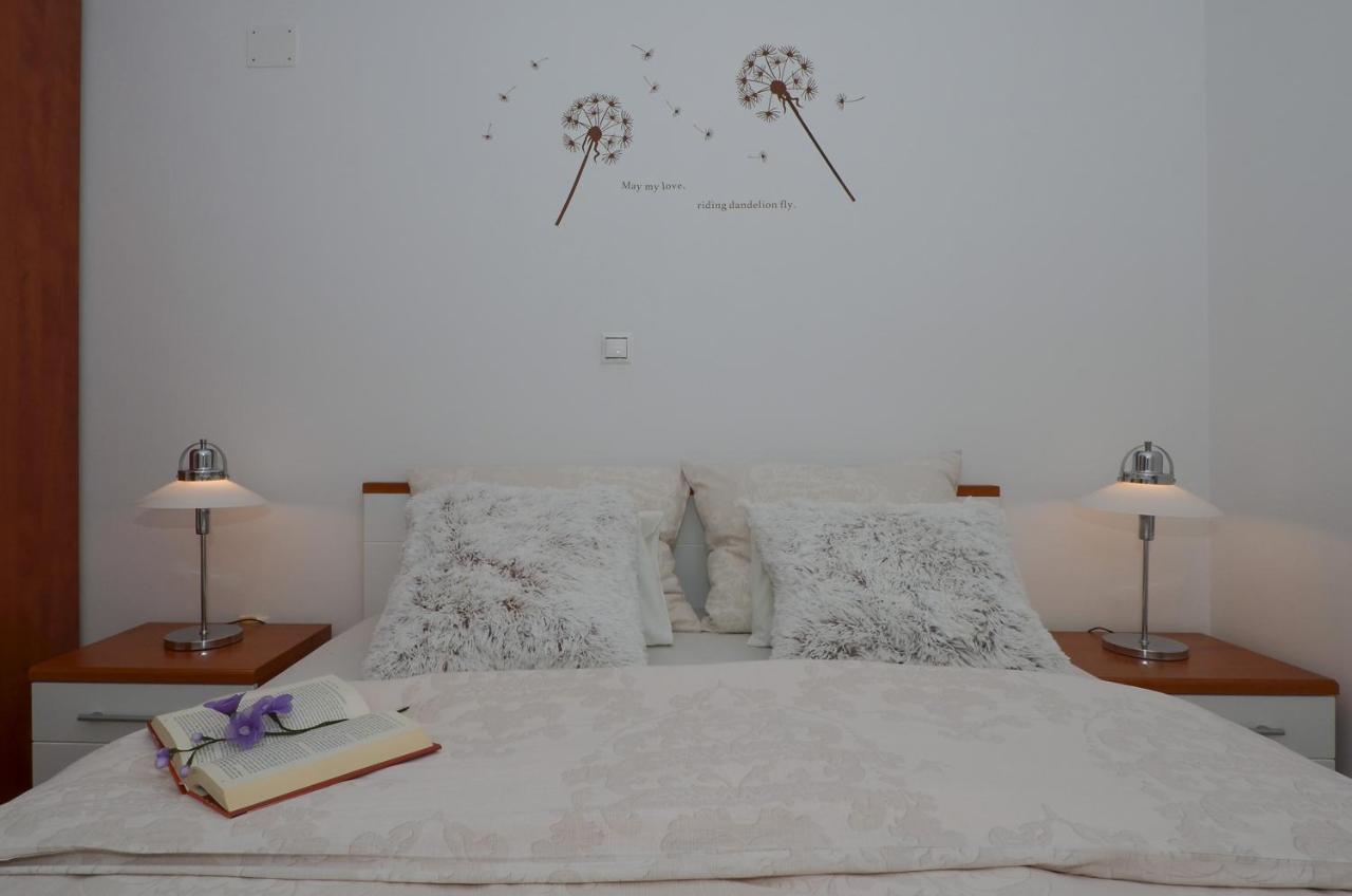Apartmani Adela Solin Exteriör bild